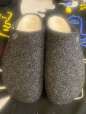 Birkenstock Charcoal Gray Felt Slip-Ons with Cream Shearling Lining